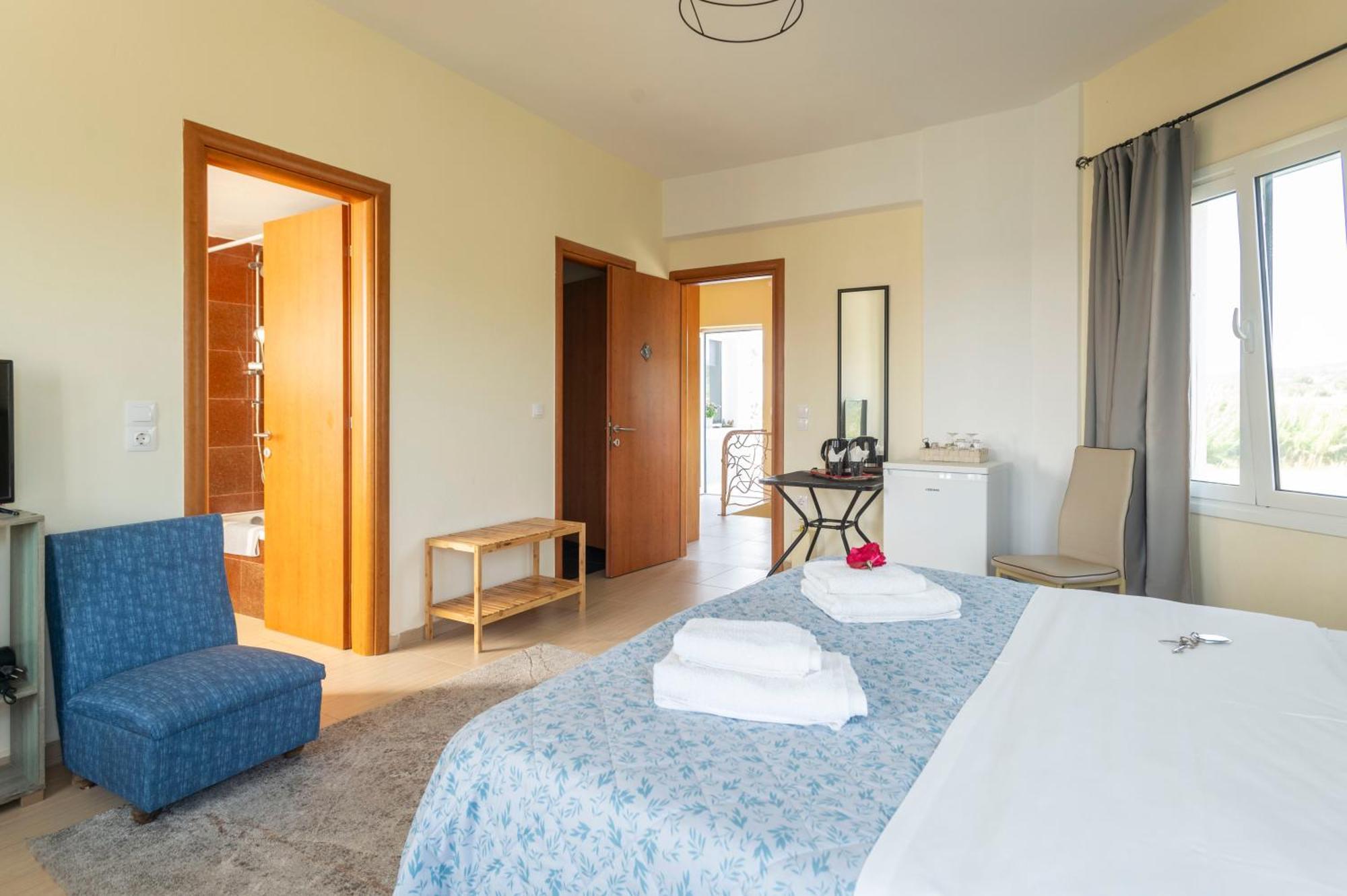 La Vatura Otel Gialova Dış mekan fotoğraf